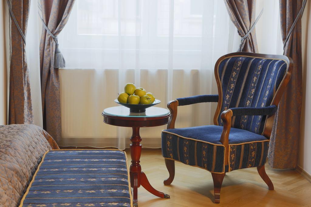 Bristol Vila Tereza Karlovy Vary Ruang foto