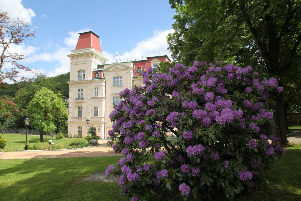 Bristol Vila Tereza Karlovy Vary Bagian luar foto